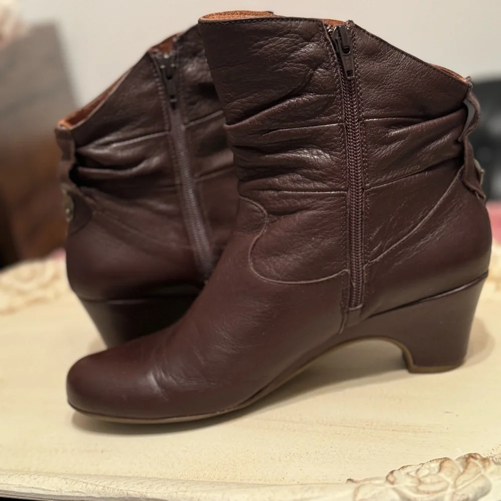 Eric Michael Women's  Julia Ankle Boot | Size 41